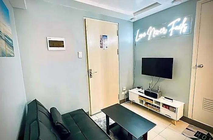 Hotel Lnf Staycation In Pasig Manila