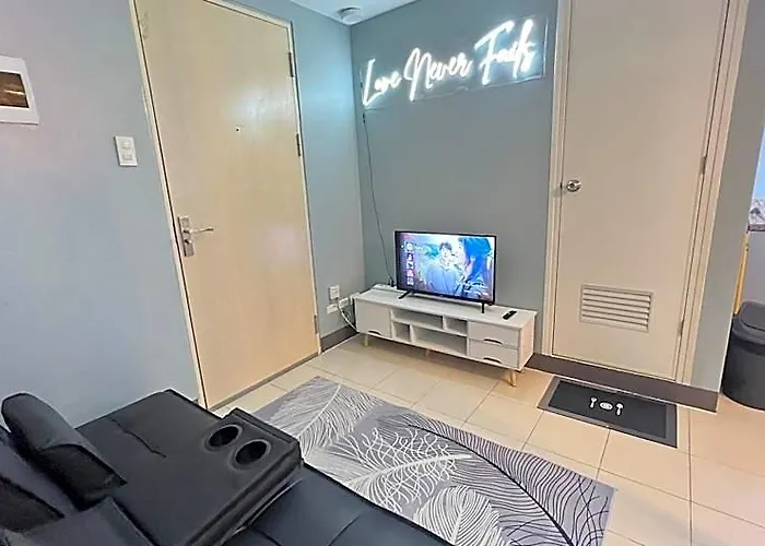 Lnf Staycation In Pasig Hotel 4*