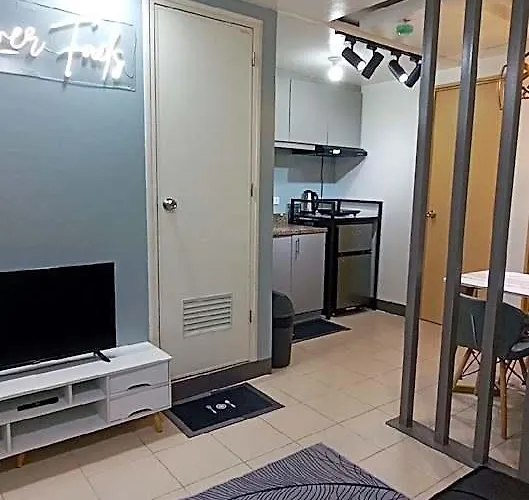 Hotel Lnf Staycation In Pasig 4*